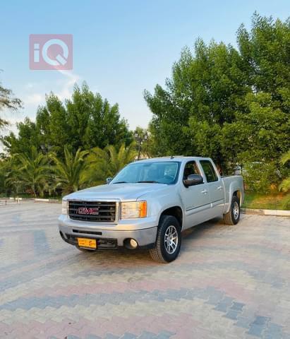 GMC Sierra